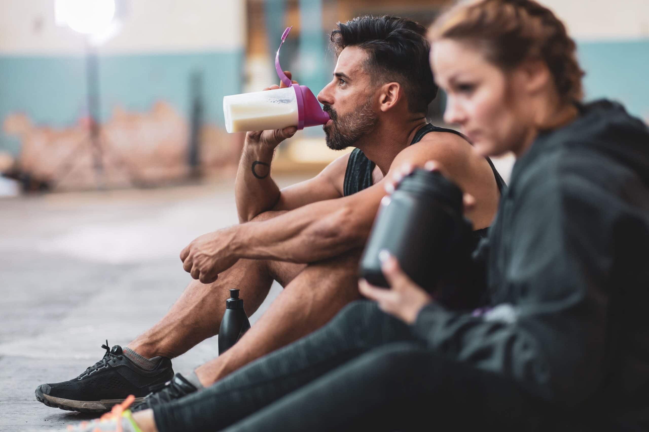 5 dicas para tomar Whey de forma correta - Sooro - By The Whey